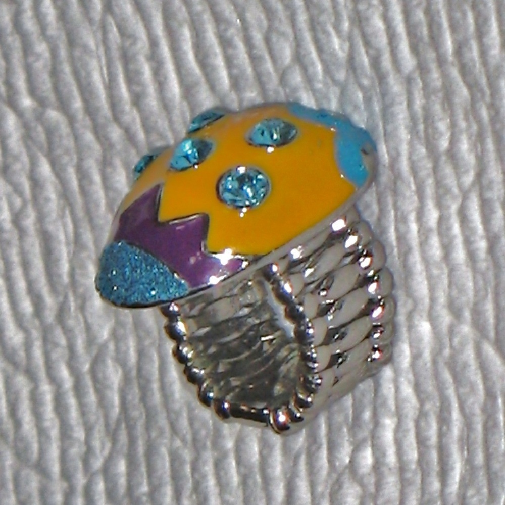 WOMEN;S RING OS - Picture 2 of 4